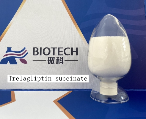 Trelagliptin Suksinat 1029877-94-8 Putih Untuk Bubuk Kristal Putih Kuasi C22H26FN5O6